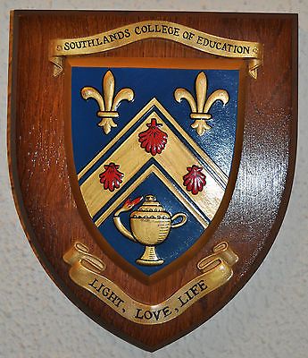 Coat of arms (crest) of Southlands College of Education