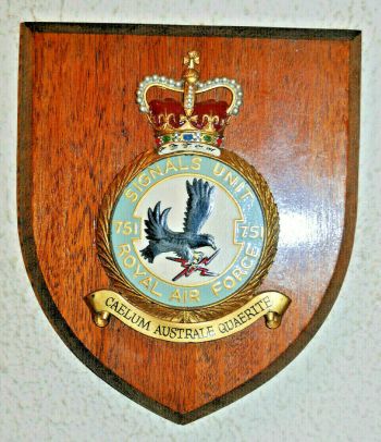Coat of arms (crest) of the No 751 Signals Unit, Royal Air Force