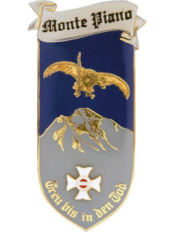 Coat of arms (crest) of the Class of 2000 Monte Piano