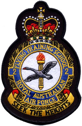 Coat of arms (crest) of the No 2 Flying Training School, Royal Australian Air Force