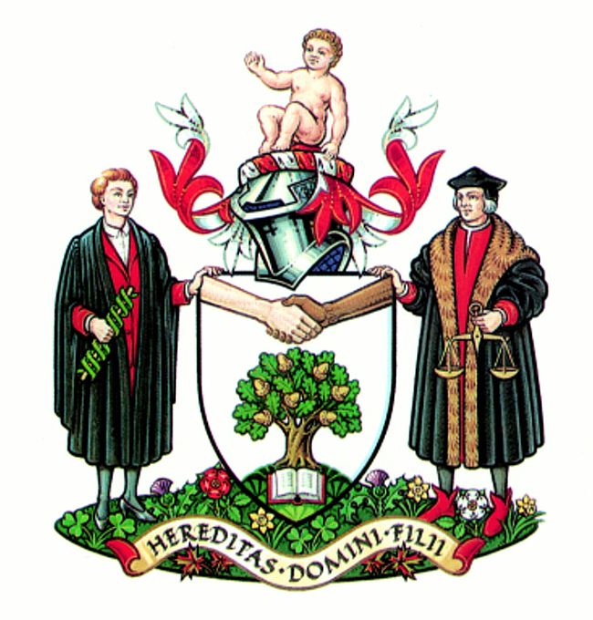 Arms of Royal College of Paediatrics and Childs Health