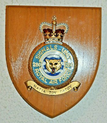 Coat of arms (crest) of the No 280 Signals Unit, Royal Air Force
