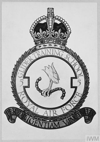Coat of arms (crest) of the No 5 Glider Training School, Royal Air Force