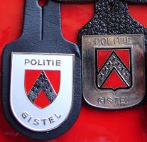 Wapen van Gistel/Arms (crest) of GistelThe arms on a police badge (source)